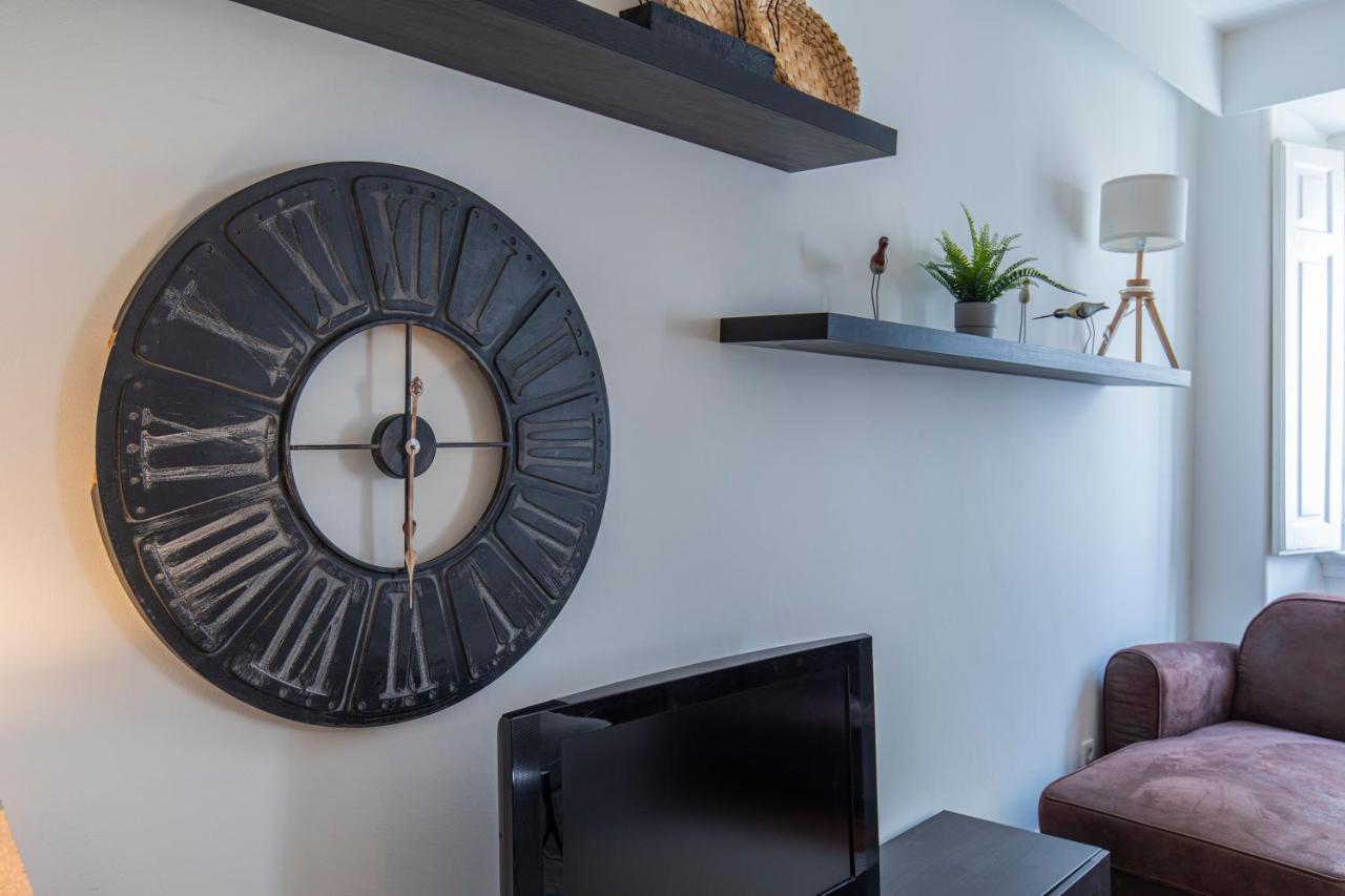 ליסבון 32 -Lovely 2 Bedroom Apt In Principe Real מראה חיצוני תמונה