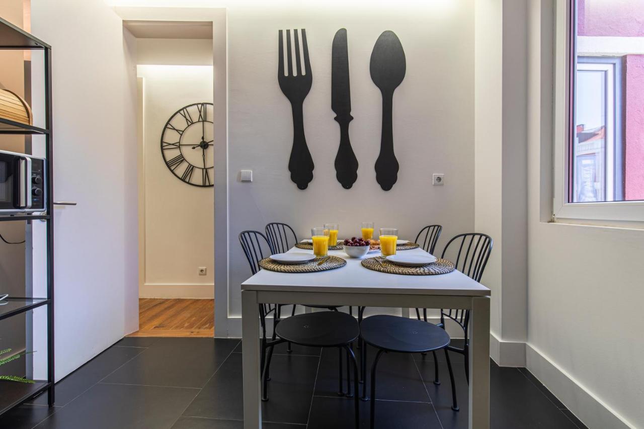 ליסבון 32 -Lovely 2 Bedroom Apt In Principe Real מראה חיצוני תמונה